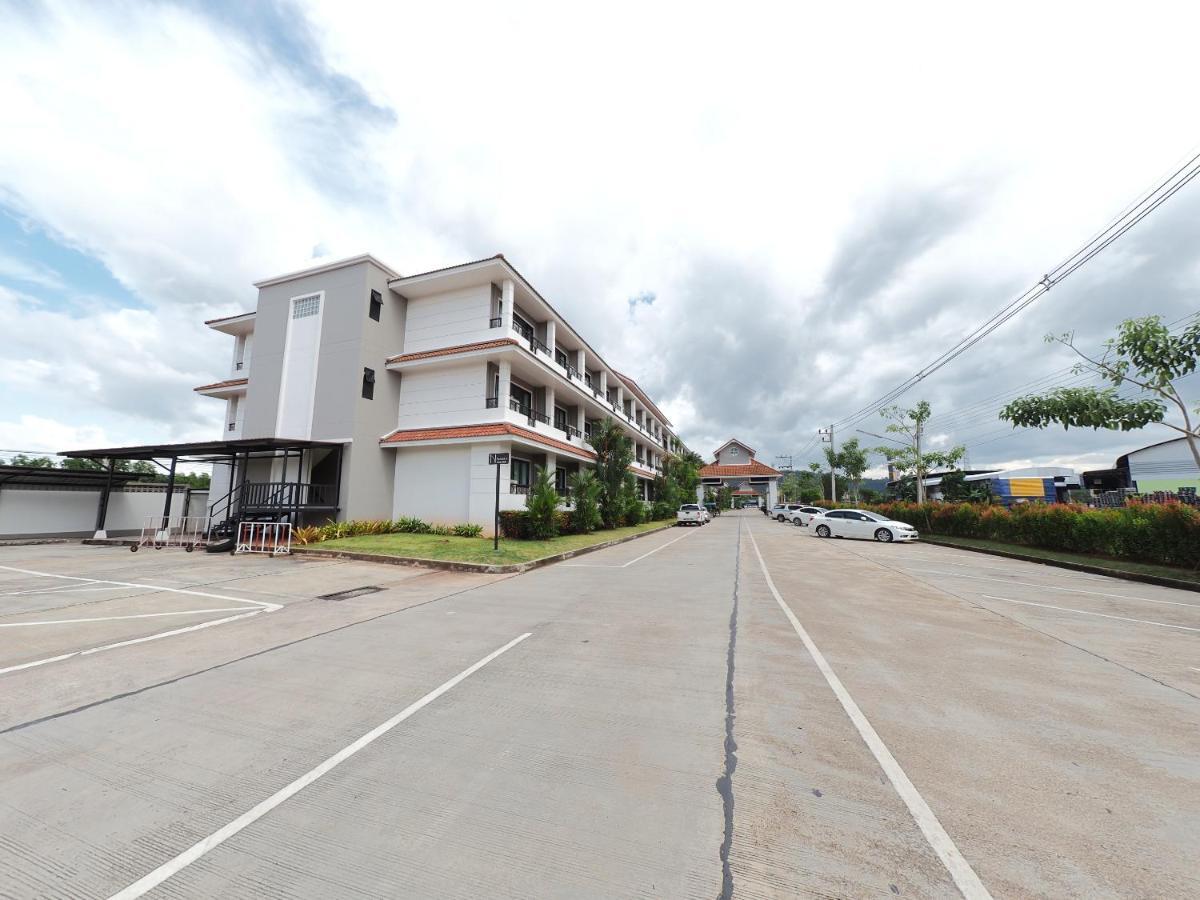 Nipa Garden Hotel Surat Thani Exterior photo
